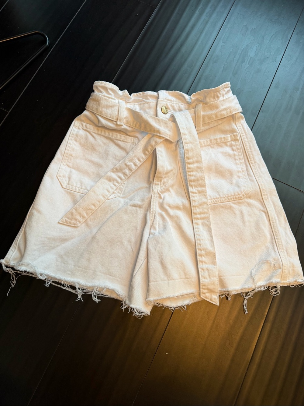 Zara White High-Waist Paperbag Shorts with Tie Belt Euc size 4